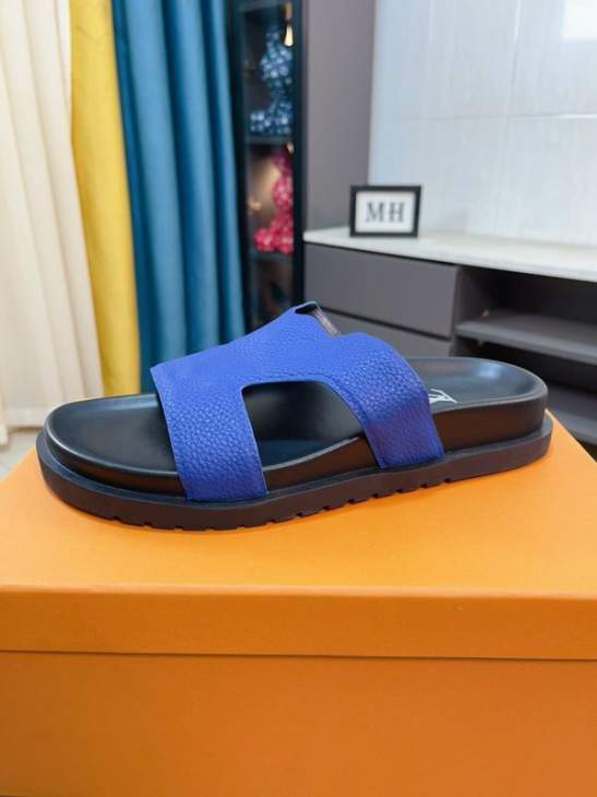 Picture of Louis Vuitton Slippers _SKULVsz38-44hnh0573952